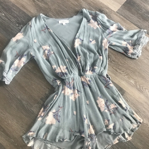 Romper - Picture 3 of 3